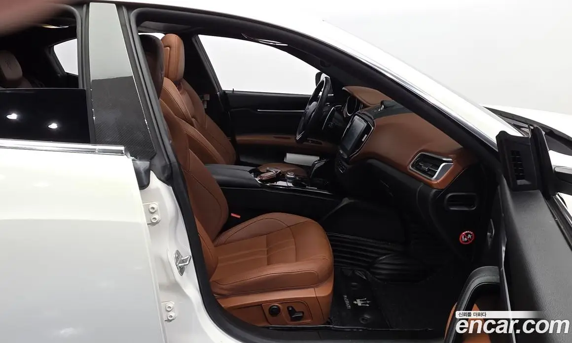 Maserati Ghibli 2019 3.0 автомат (гидро), фото 16