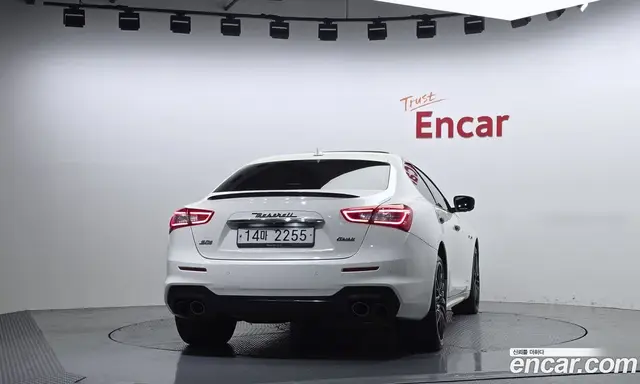 Maserati Ghibli 2019 3.0 автомат (гидро), миниатюра 4