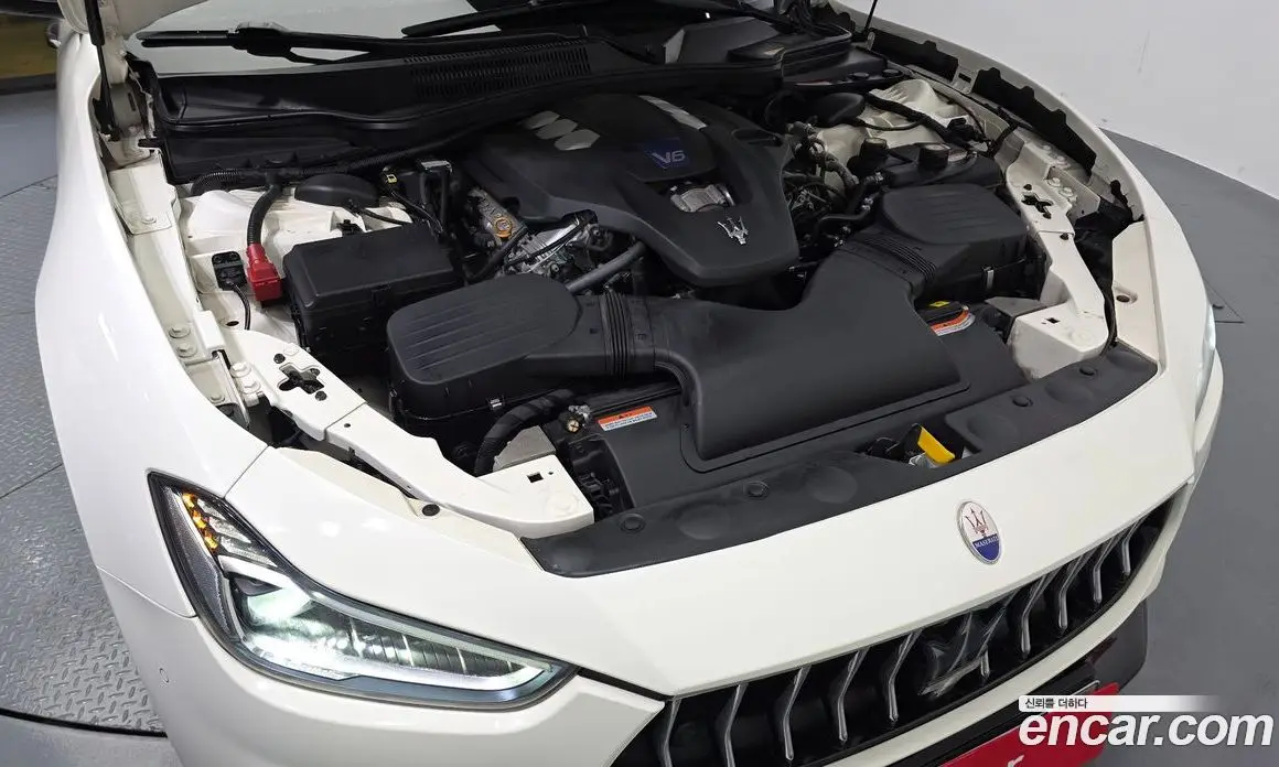 Maserati Ghibli 2019 3.0 автомат (гидро), фото 6