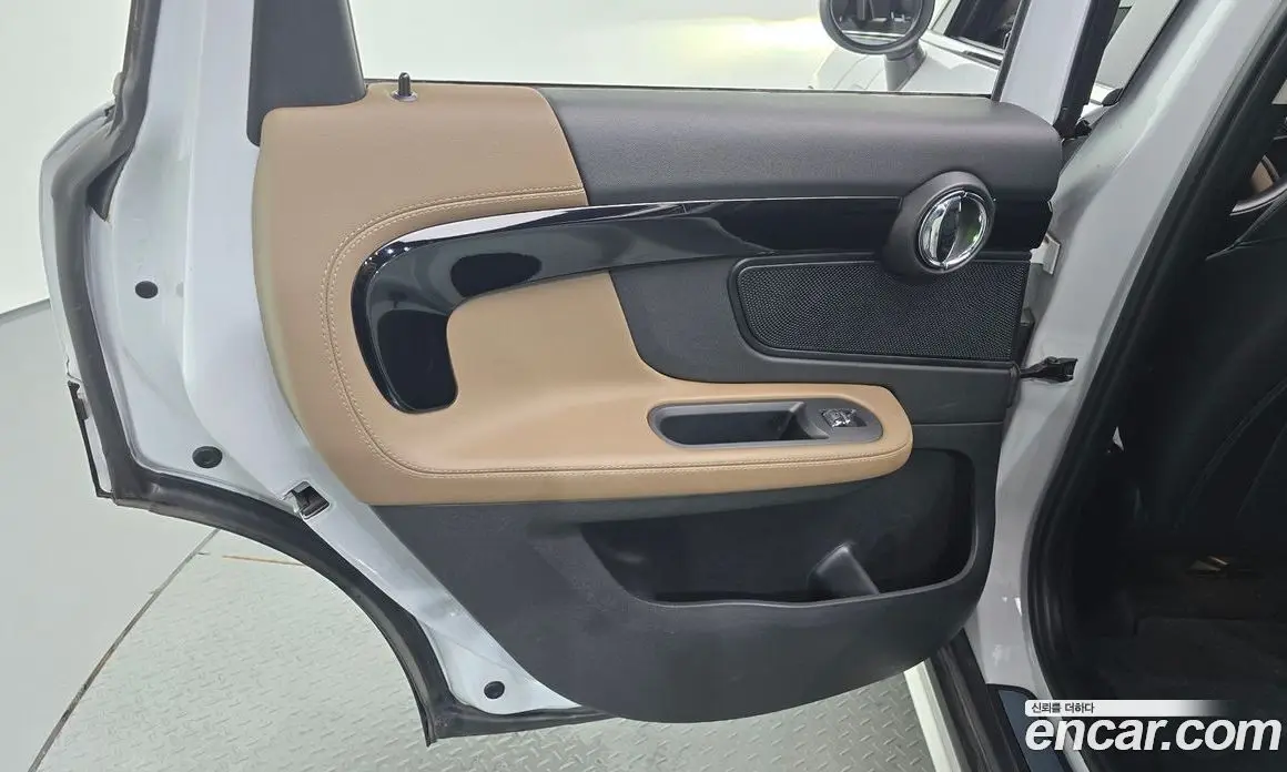 Mini Countryman 2018 2.0 автомат (гидро), фото 15 Mini Countryman 2018 2.0 автомат (гидро), фото 15