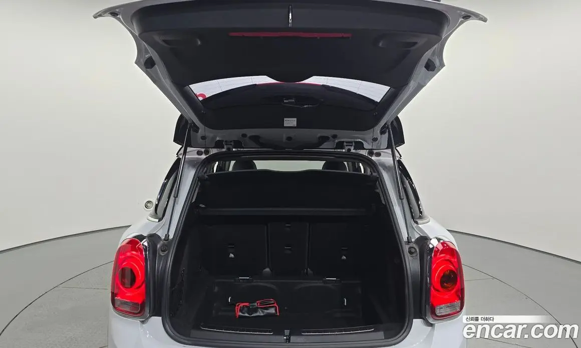 Mini Countryman 2018 2.0 автомат (гидро), фото 23 Mini Countryman 2018 2.0 автомат (гидро), фото 23