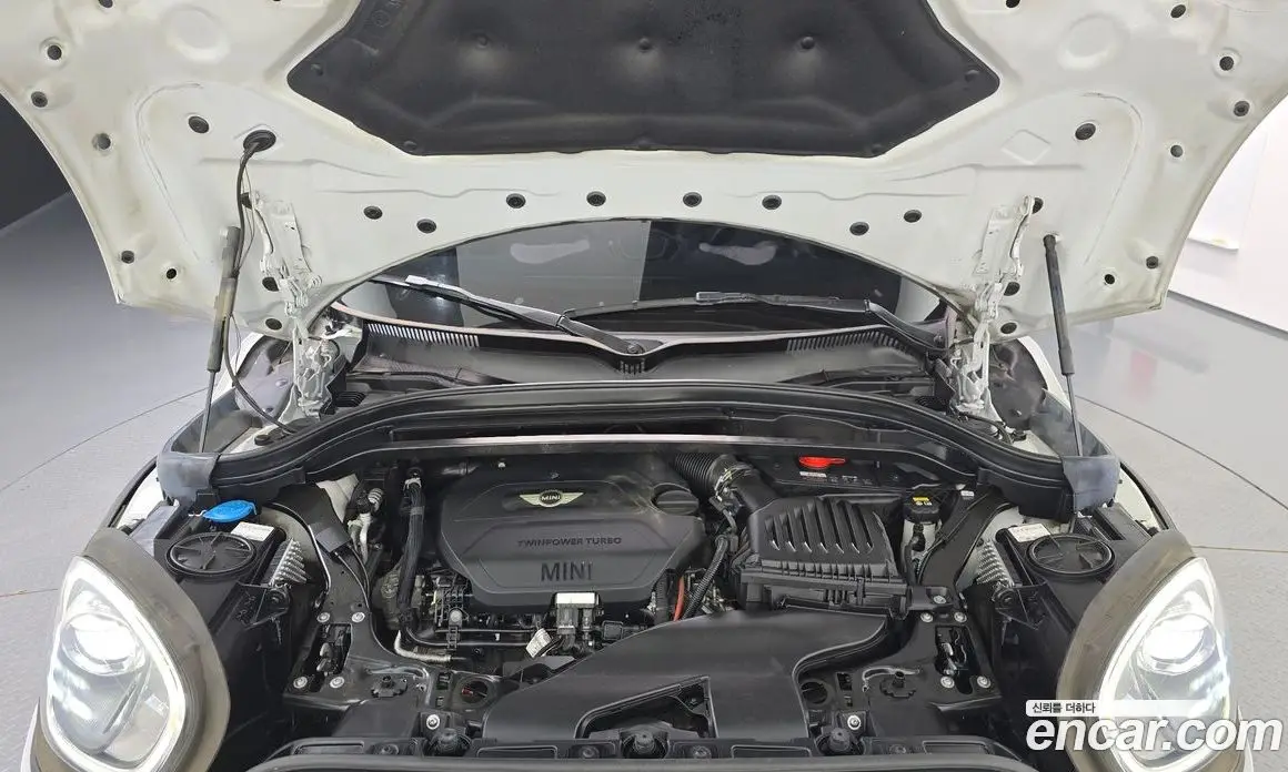 Mini Countryman 2018 2.0 автомат (гидро), фото 6 Mini Countryman 2018 2.0 автомат (гидро), фото 6