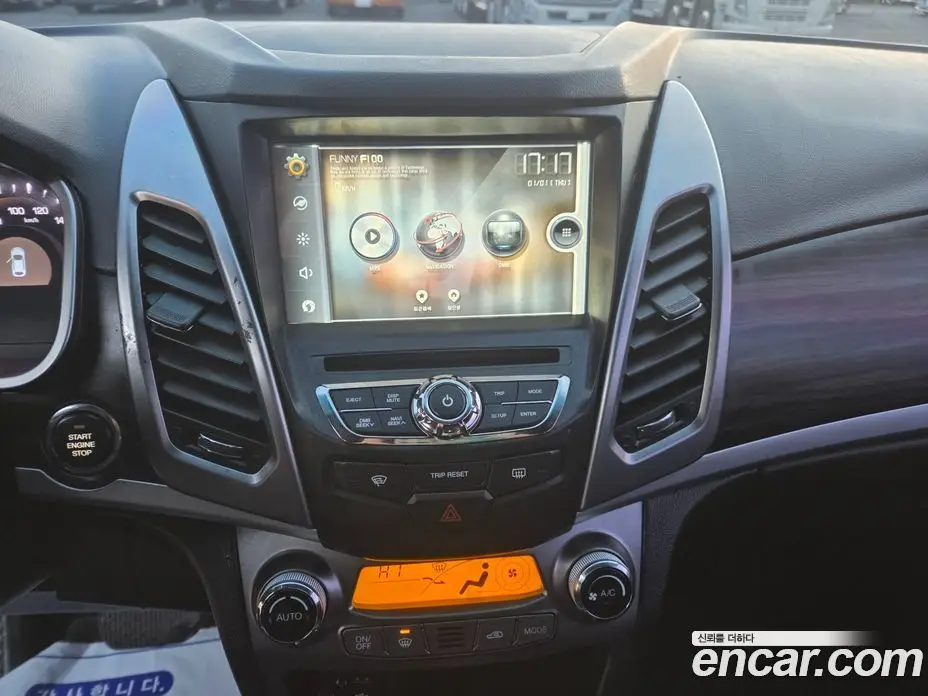 SsangYong Korando 2015 2.0 автомат (гидро), фото 12 SsangYong Korando 2015 2.0 автомат (гидро), фото 12