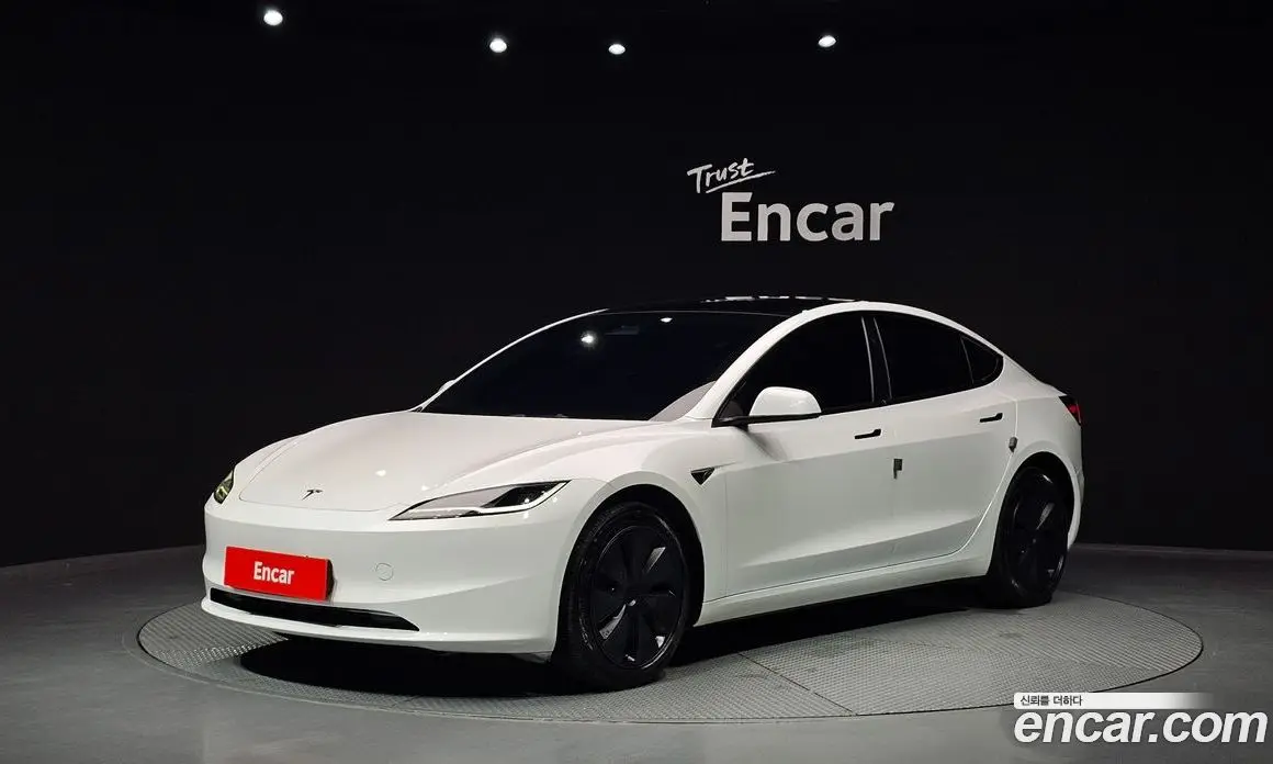 Tesla Model 3 2024 0.2 автомат (гидро), фото 1 Tesla Model 3 2024 0.2 автомат (гидро), фото 1