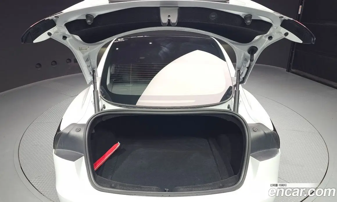 Tesla Model 3 2024 0.2 автомат (гидро), фото 20 Tesla Model 3 2024 0.2 автомат (гидро), фото 20