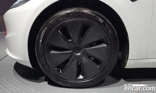 Tesla Model 3 2024 0.2 автомат (гидро), миниатюра 5 Tesla Model 3 2024 0.2 автомат (гидро), миниатюра 5