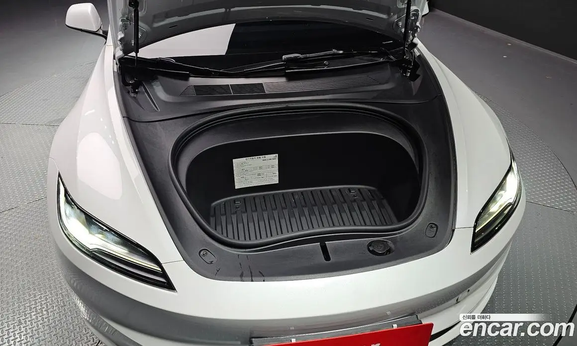 Tesla Model 3 2024 0.2 автомат (гидро), фото 6 Tesla Model 3 2024 0.2 автомат (гидро), фото 6