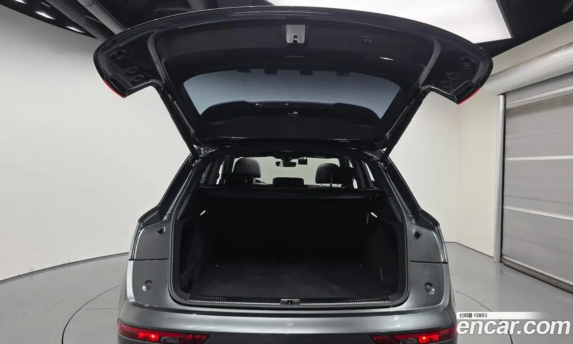 Audi Q5 2021 2.0 автомат (гидро), фото 20