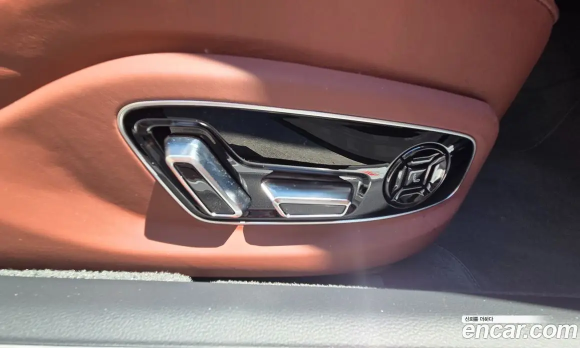 Audi S8 2023 4.0 автомат (гидро), фото 15 Audi S8 2023 4.0 автомат (гидро), фото 15