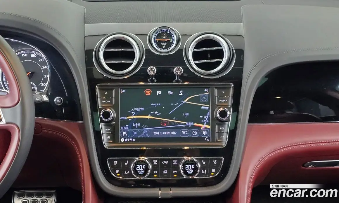 Bentley Bentayga 2020 4.0 автомат (гидро), фото 12