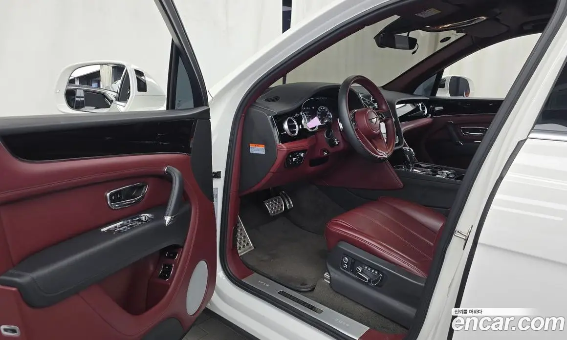 Bentley Bentayga 2020 4.0 автомат (гидро), фото 10