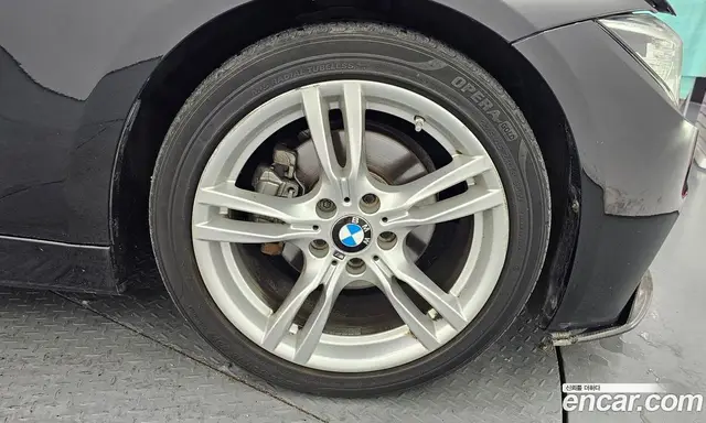 BMW 3 серия 2016 2.0 автомат (гидро), миниатюра 5 BMW 3 серия 2016 2.0 автомат (гидро), миниатюра 5