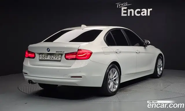 BMW 3 серия 2016 2.0 автомат (гидро), миниатюра 2
