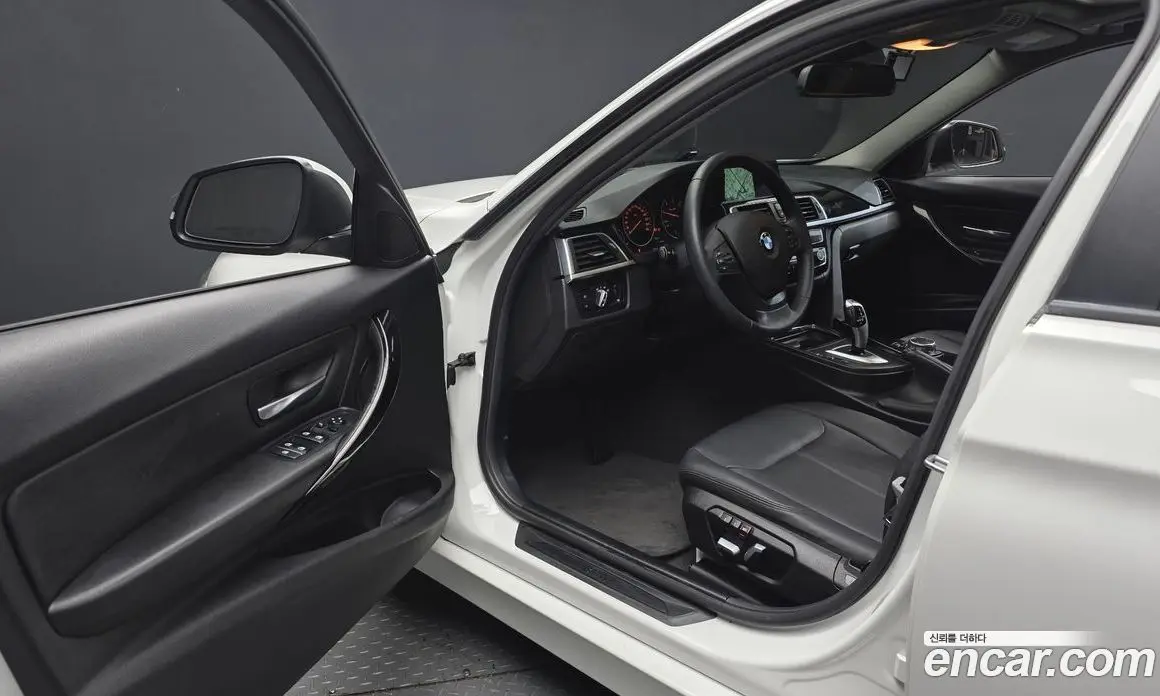 BMW 3 серия 2016 2.0 автомат (гидро), фото 10