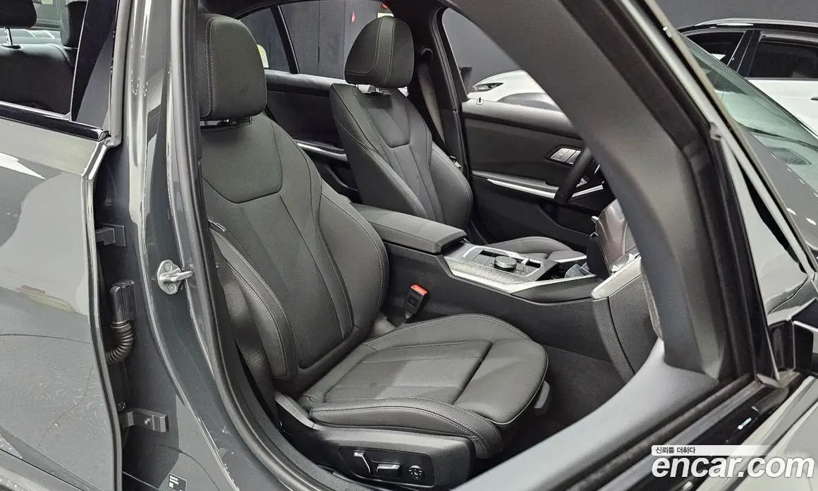 BMW 3 серия 2025 2.0 автомат (гидро), фото 12 BMW 3 серия 2025 2.0 автомат (гидро), фото 12