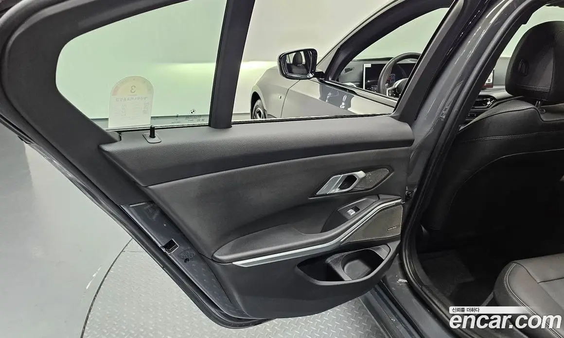 BMW 3 серия 2025 2.0 автомат (гидро), фото 14 BMW 3 серия 2025 2.0 автомат (гидро), фото 14