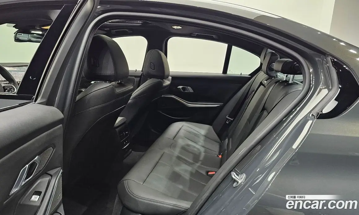 BMW 3 серия 2025 2.0 автомат (гидро), фото 17 BMW 3 серия 2025 2.0 автомат (гидро), фото 17