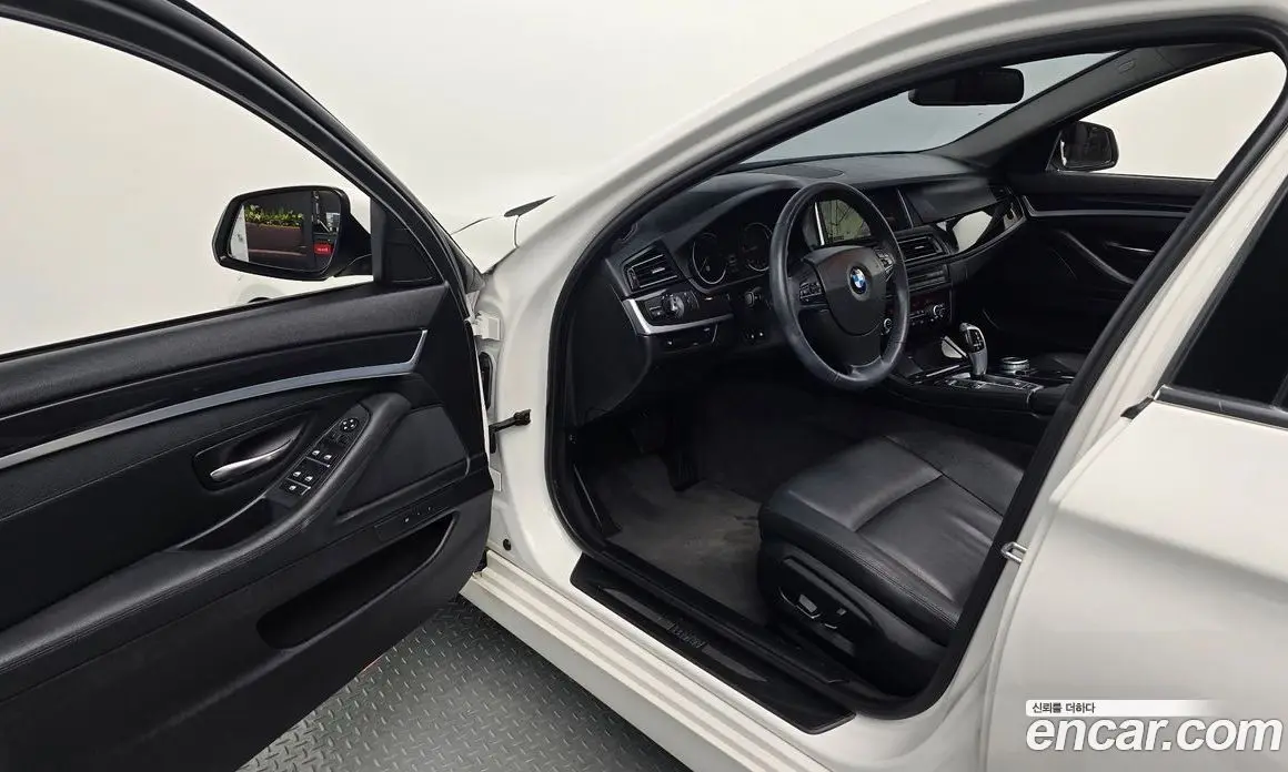 BMW 5 серия 2015 2.0 автомат (гидро), фото 11