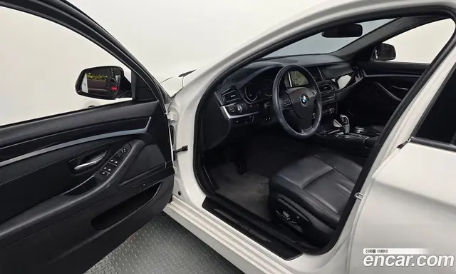 BMW 5 серия 2015 2.0 автомат (гидро), миниатюра 11