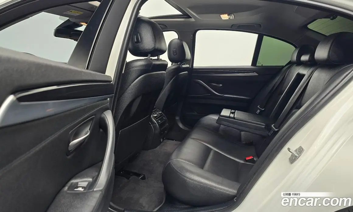 BMW 5 серия 2015 2.0 автомат (гидро), фото 12