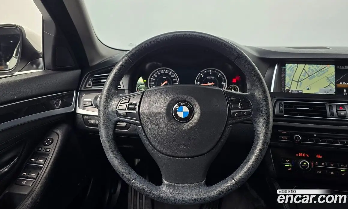 BMW 5 серия 2015 2.0 автомат (гидро), фото 13