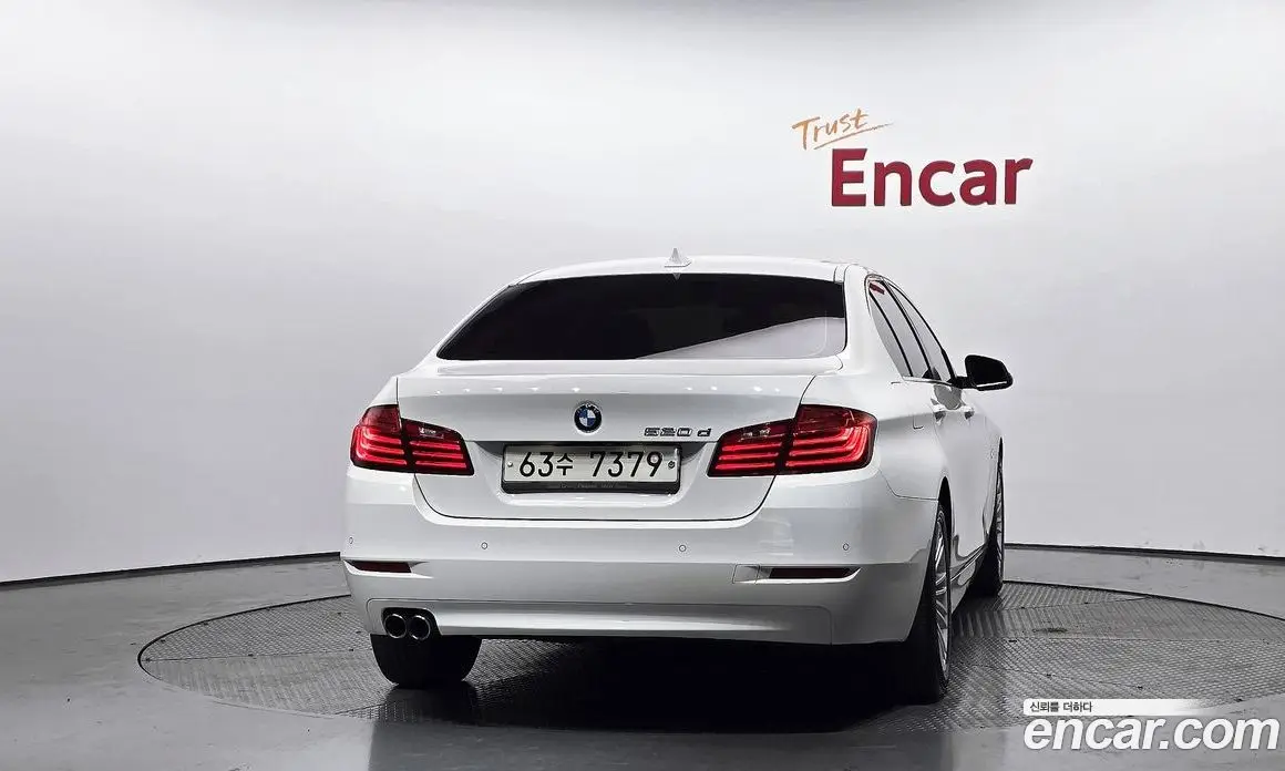 BMW 5 серия 2015 2.0 автомат (гидро), фото 4