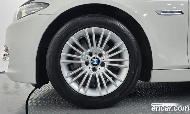 BMW 5 серия 2015 2.0 автомат (гидро), миниатюра 5