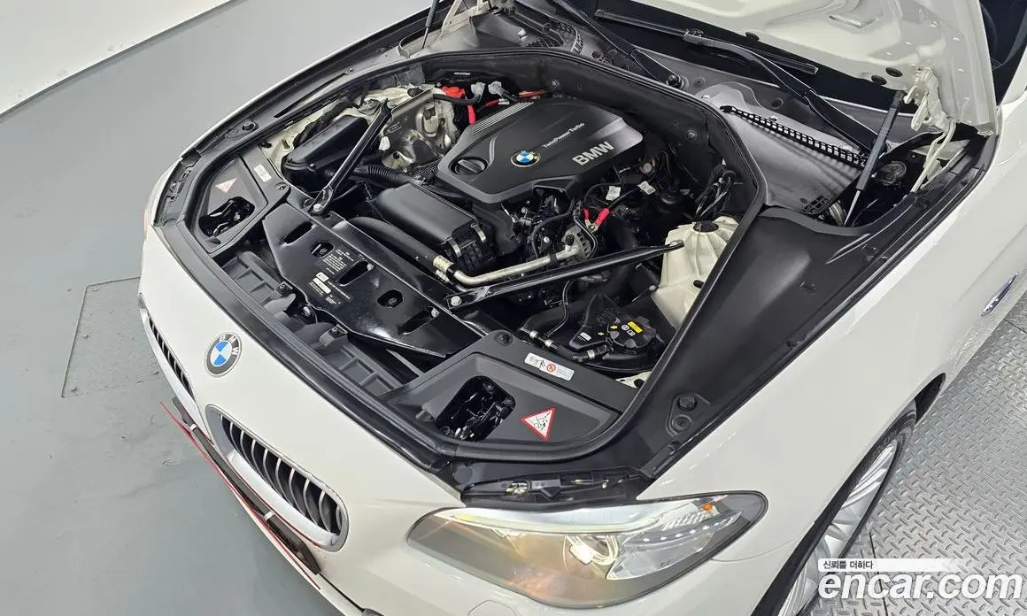BMW 5 серия 2015 2.0 автомат (гидро), фото 6