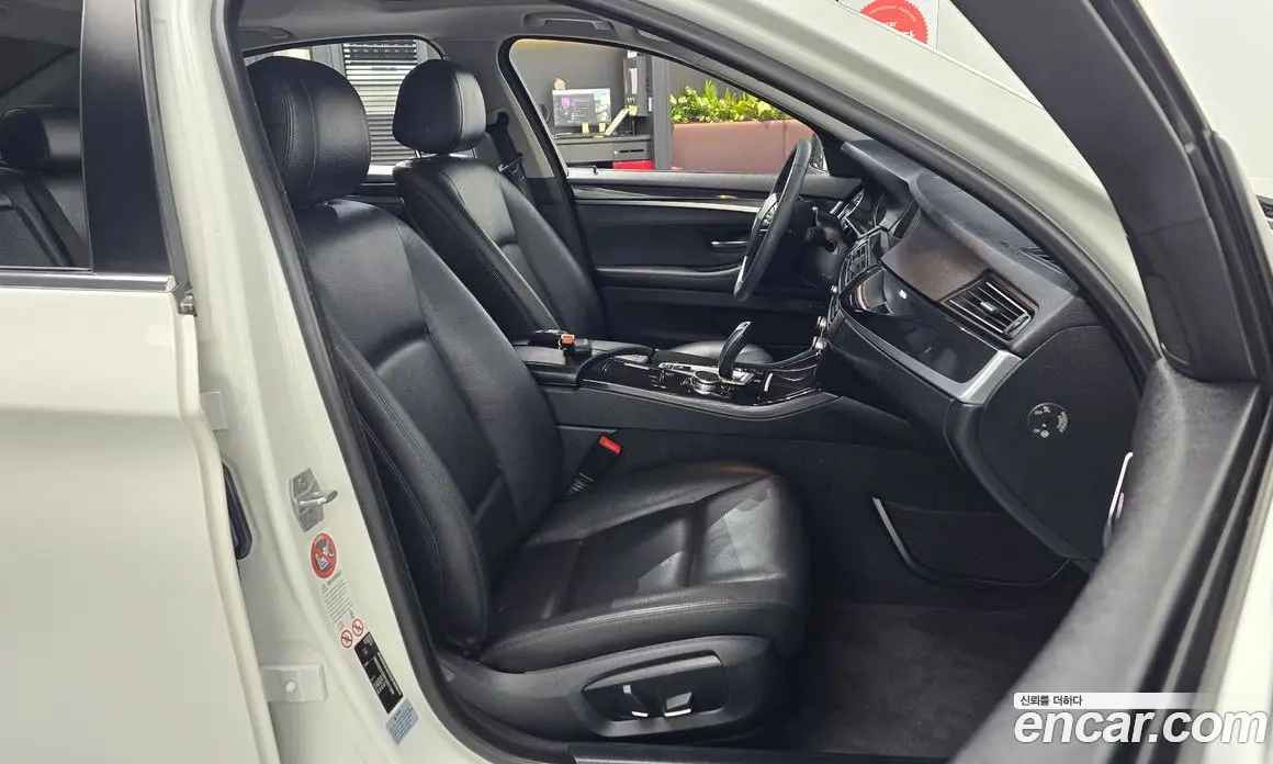 BMW 5 серия 2015 2.0 автомат (гидро), фото 10