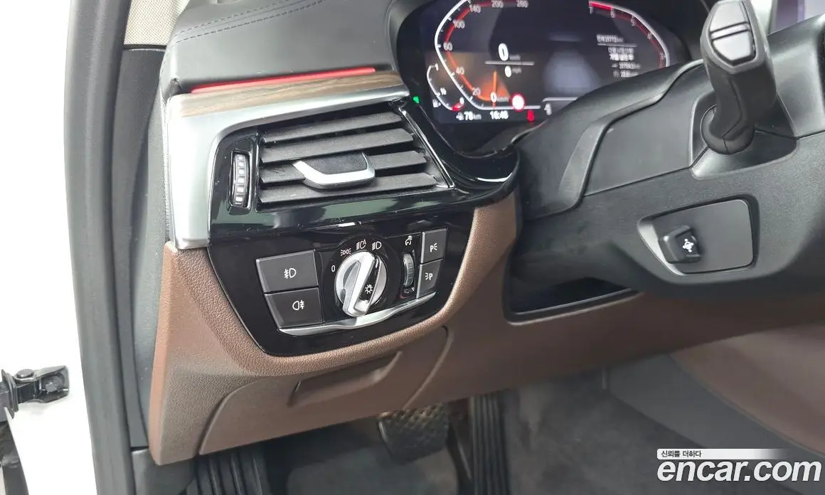BMW 5 серия 2020 2.0 автомат (гидро), фото 30