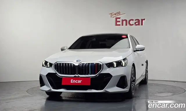 BMW 5 серия 2023 2.0 автомат (гидро), миниатюра 3 BMW 5 серия 2023 2.0 автомат (гидро), миниатюра 3