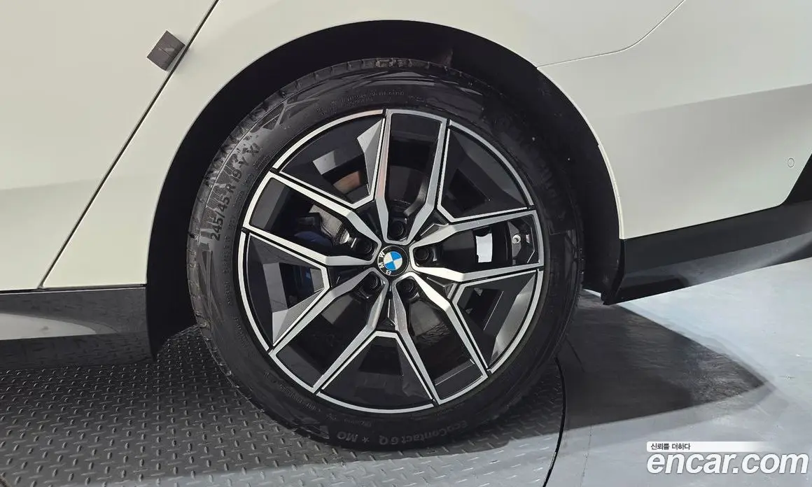 BMW 5 серия 2023 2.0 автомат (гидро), фото 7 BMW 5 серия 2023 2.0 автомат (гидро), фото 7