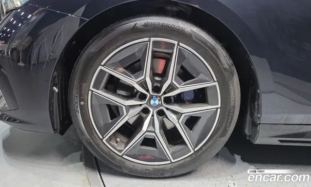 BMW 5 серия 2025 2.0 автомат (гидро), миниатюра 5 BMW 5 серия 2025 2.0 автомат (гидро), миниатюра 5