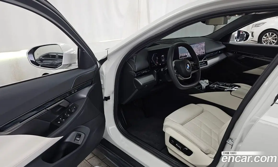 BMW 5 серия 2025 2.0 автомат (гидро), фото 13 BMW 5 серия 2025 2.0 автомат (гидро), фото 13