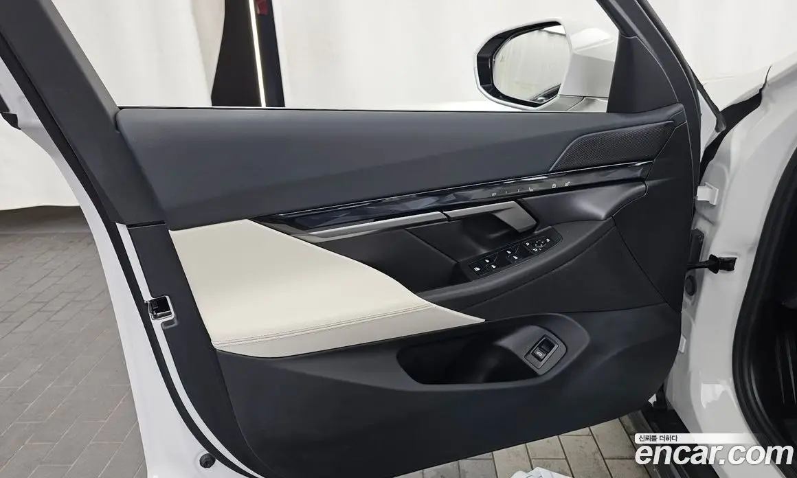 BMW 5 серия 2025 2.0 автомат (гидро), фото 14 BMW 5 серия 2025 2.0 автомат (гидро), фото 14