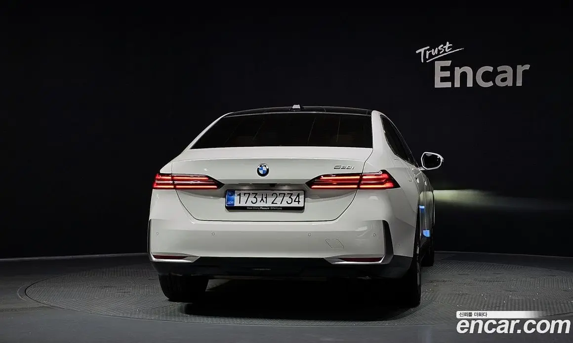 BMW 5 серия 2025 2.0 автомат (гидро), фото 4 BMW 5 серия 2025 2.0 автомат (гидро), фото 4