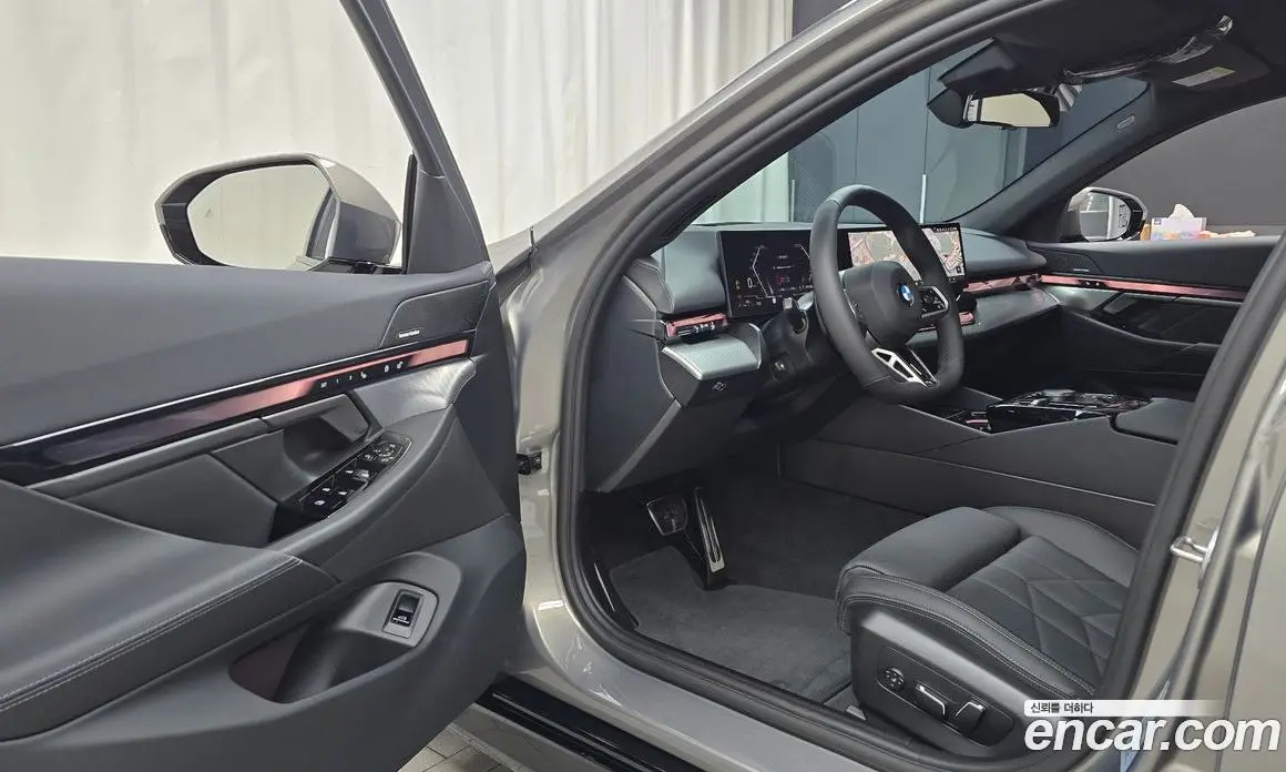 BMW 5 серия 2026 2.0 автомат (гидро), фото 12 BMW 5 серия 2026 2.0 автомат (гидро), фото 12