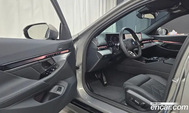 BMW 5 серия 2026 2.0 автомат (гидро), миниатюра 12