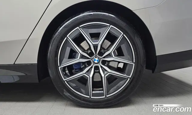 BMW 5 серия 2026 2.0 автомат (гидро), миниатюра 6 BMW 5 серия 2026 2.0 автомат (гидро), миниатюра 6