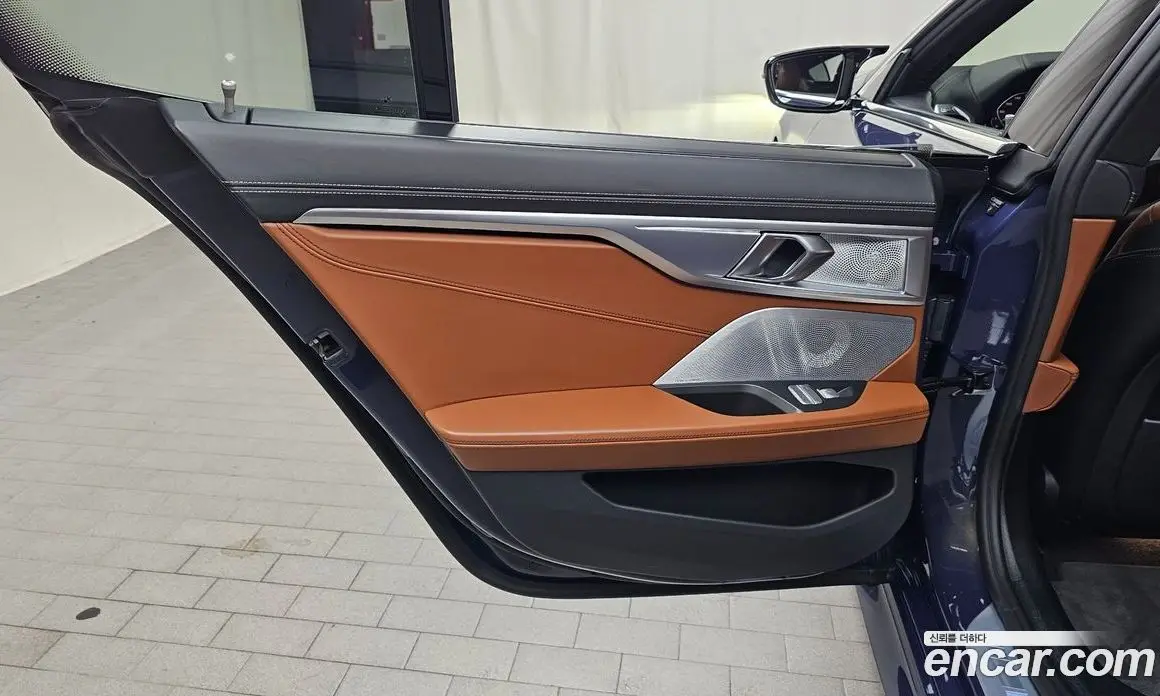BMW 8 серия 2024 4.4 автомат (гидро), фото 15