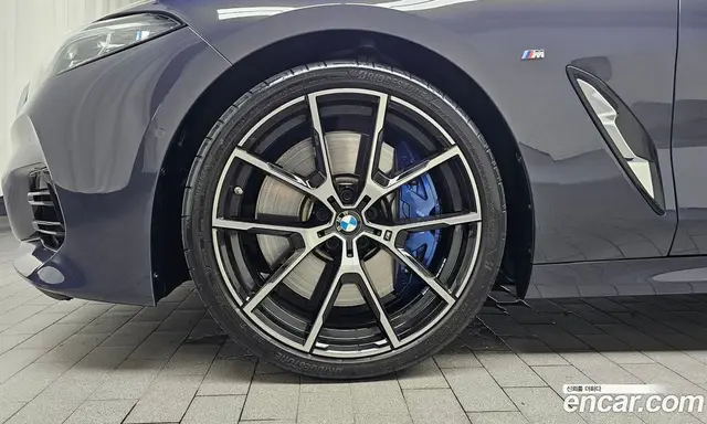 BMW 8 серия 2024 4.4 автомат (гидро), миниатюра 5