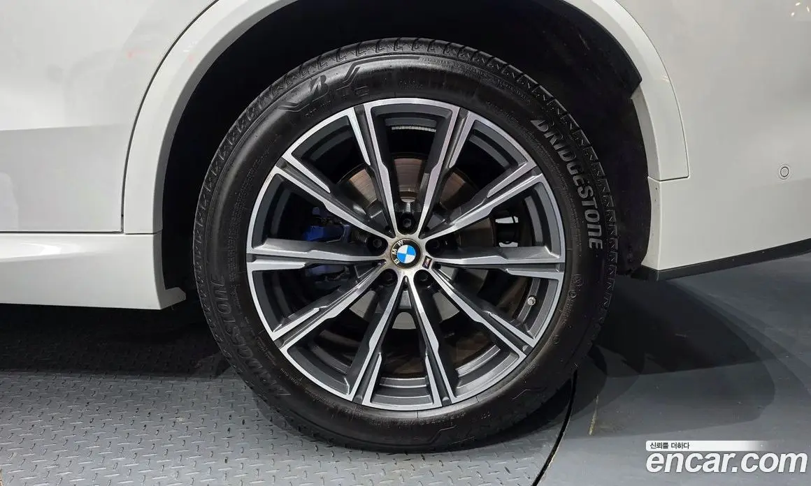 BMW X5 2024 3.0 автомат (гидро), фото 6