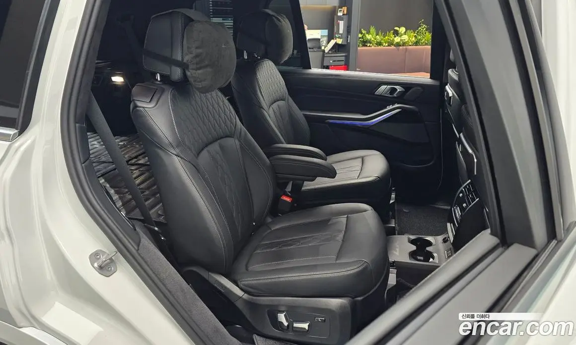 BMW X7 2024 3.0 автомат (гидро), фото 16 BMW X7 2024 3.0 автомат (гидро), фото 16