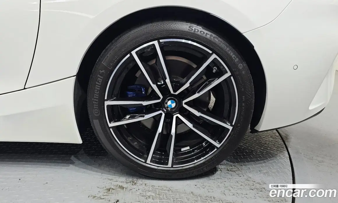 BMW Z4 2025 2.0 автомат (гидро), фото 7 BMW Z4 2025 2.0 автомат (гидро), фото 7