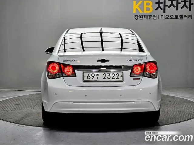 Chevrolet Cruze 2014 1.4 автомат (гидро), миниатюра 4 Chevrolet Cruze 2014 1.4 автомат (гидро), миниатюра 4