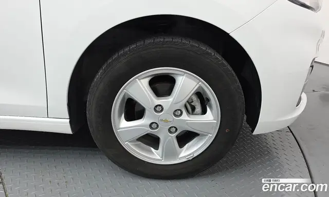 Chevrolet Spark 2022 1.0 автомат (гидро), миниатюра 7 Chevrolet Spark 2022 1.0 автомат (гидро), миниатюра 7
