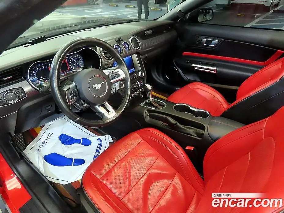 Ford Mustang 2019 2.3 автомат (гидро), фото 15 Ford Mustang 2019 2.3 автомат (гидро), фото 15