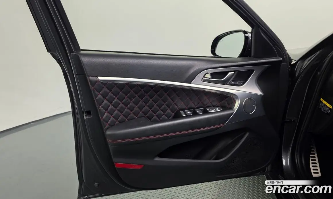 Genesis G70 2018 2.0 автомат (гидро), фото 14 Genesis G70 2018 2.0 автомат (гидро), фото 14