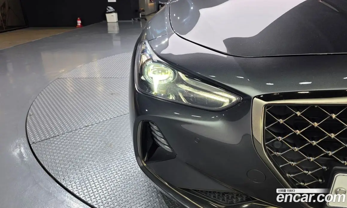 Genesis G70 2018 2.0 автомат (гидро), фото 8 Genesis G70 2018 2.0 автомат (гидро), фото 8