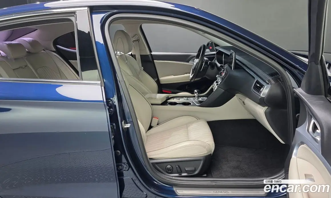 Genesis G70 2019 2.0 автомат (гидро), фото 11 Genesis G70 2019 2.0 автомат (гидро), фото 11